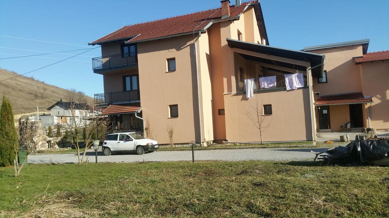 Apartmani Natura Sanski Most Bagian luar foto