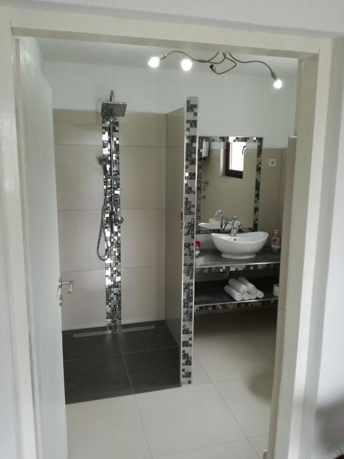 Apartmani Natura Sanski Most Bagian luar foto